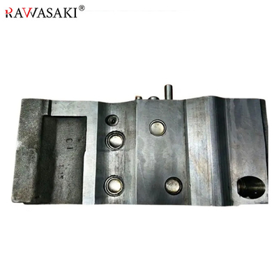 PC1000-1 con - 600-3 un cilindro 6240-11-1102 6240-11-1101 6240-11-1100 della testata dell'escavatore 6D170E