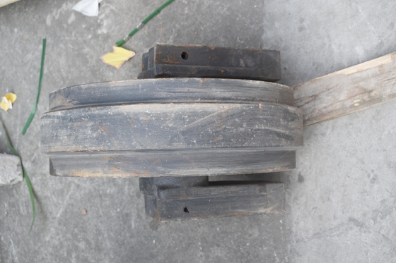 Parti sottocarro R210-7 Escavatore Idler 12 mesi di garanzia