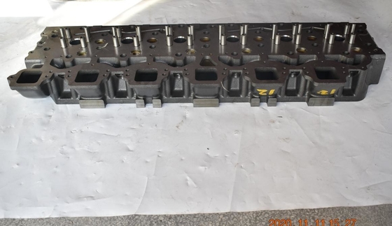 Parti di motori diesel Testa di cilindro Assy 1105096 Per motore  E3406 3406