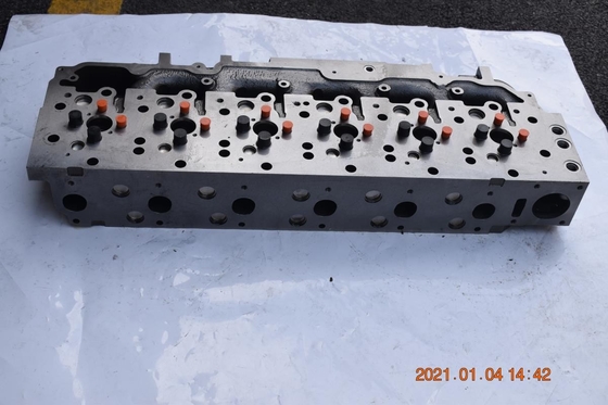 C9 Testa del cilindro del motore 3323619