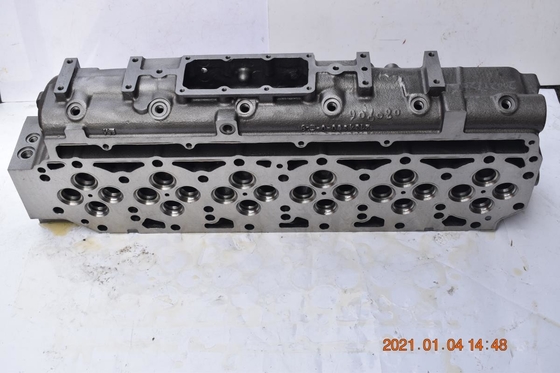 C9 Testa del cilindro del motore 3323619